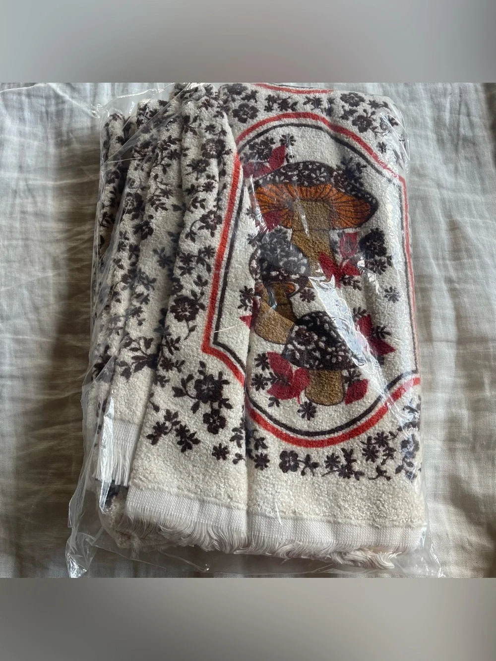 Vintage NOS Mushroom Kitchen Hand Towels Lot Of 3